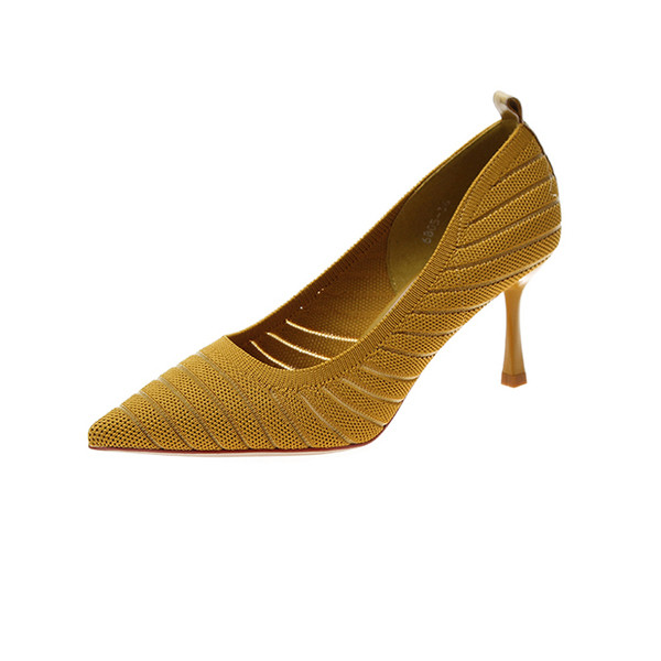 Pantofi de dama eleganti model ascutit cu toc subtire