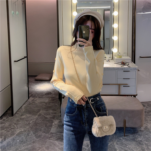 Bluza de dama din tricotat subtire cu nasturi la maneci in mai multe culori