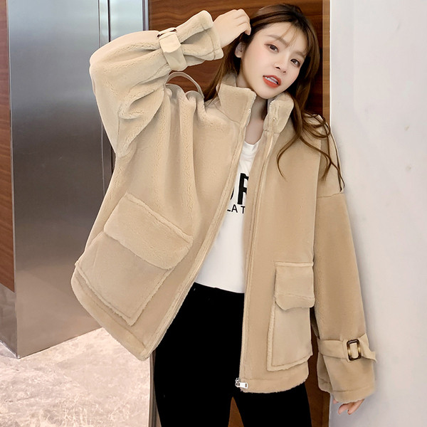 Palton de dama model nou cu fermoar si buzunare in bej