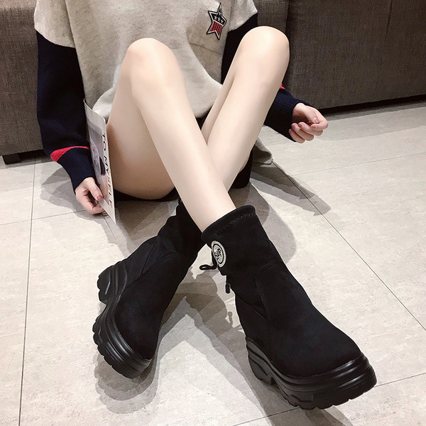 Ghete de dama moderne din piele intoarsa ecologica de culoare neagra - doua modele