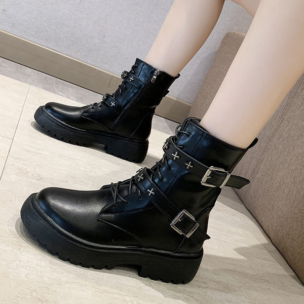 Model NOU de cizme de dama cu catarama de culoare neagra si captuseala moale