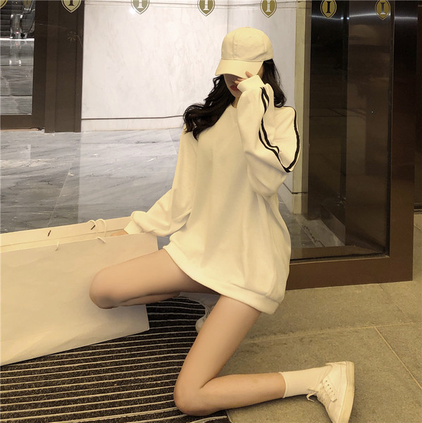 Bluză largă sport-casual în alb și negru