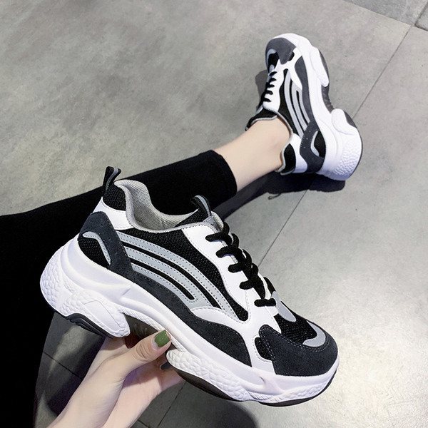 NOI adidași luminoși de damă cu platformă în negru și bej