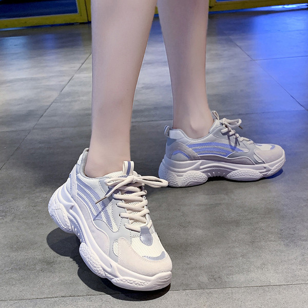 NOI adidași luminoși de damă cu platformă în negru și bej