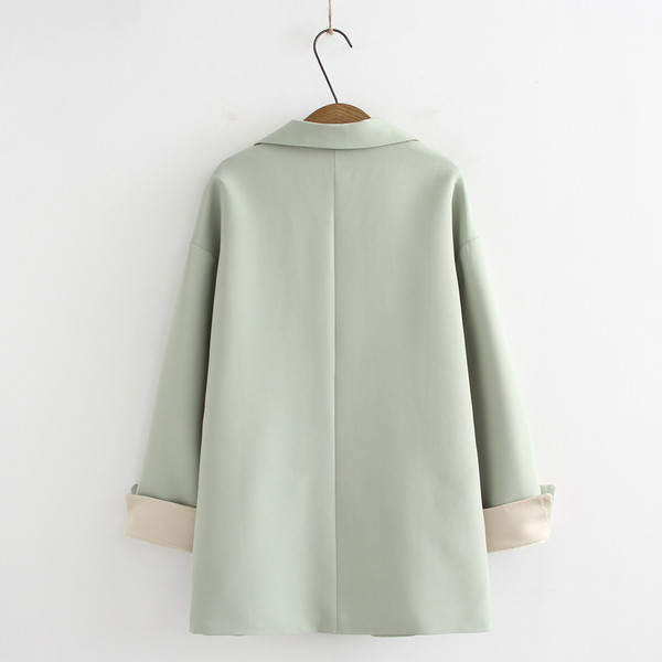 Geaca de dama moderna cu buzunare si nasturi in verde si negru