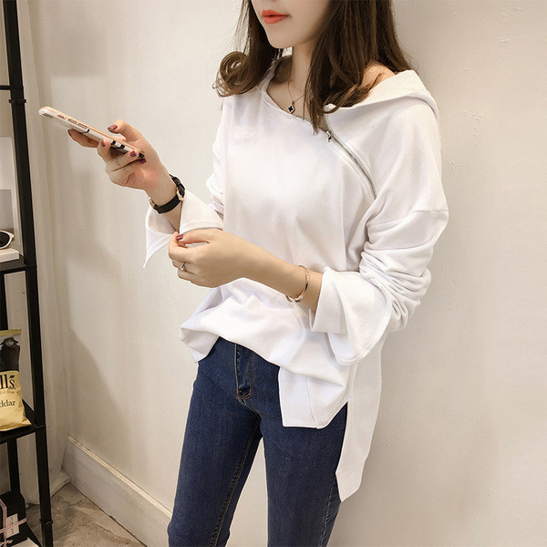 Bluză de damă modernă cu fermoar și glugă în alb-negru