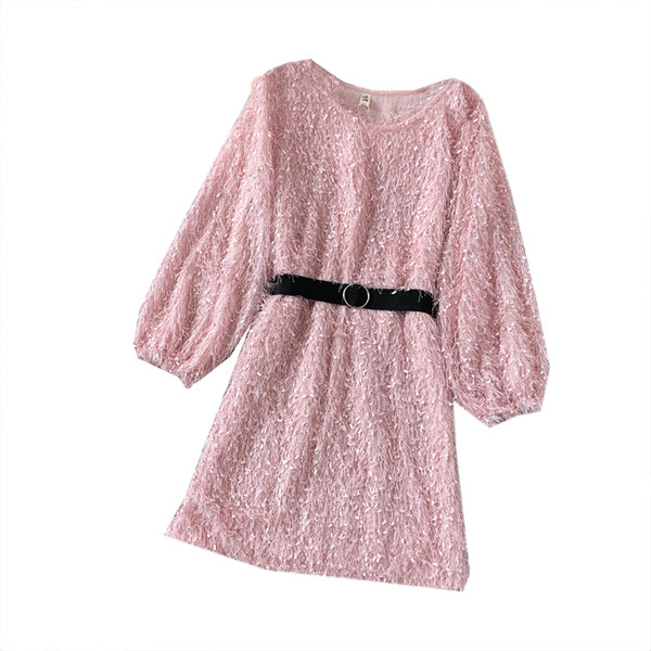 Rochie moderna de dama cu curea si decolteu o