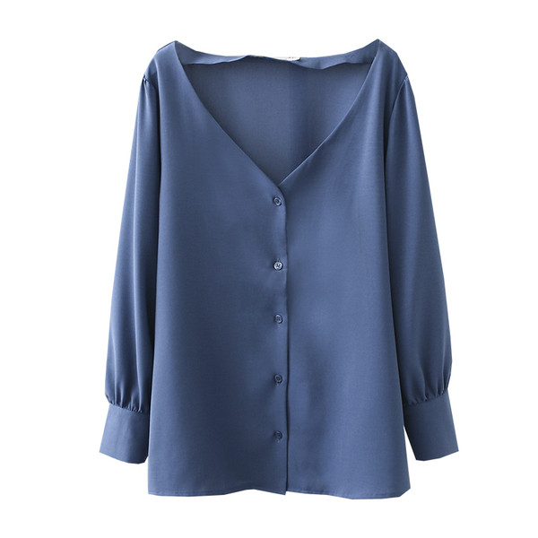 Cămașă modernă de damă cu mâneci lungi și decolteu adânc în alb, negru și albastru