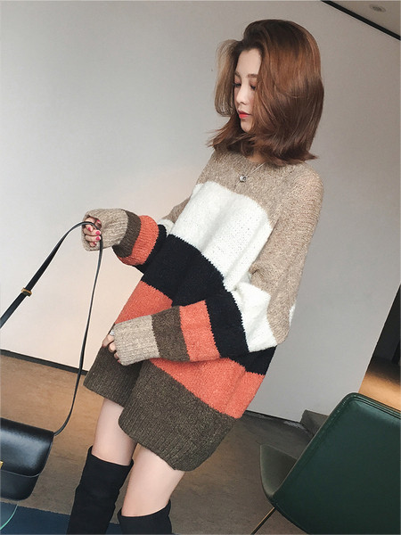 Γυναικείο χειμερινό ριγέ πουλόβερ μακρύ μοντέλο