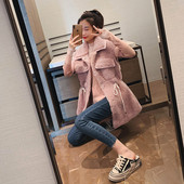 Vestă de puf de damă cu buzunare în alb și roz