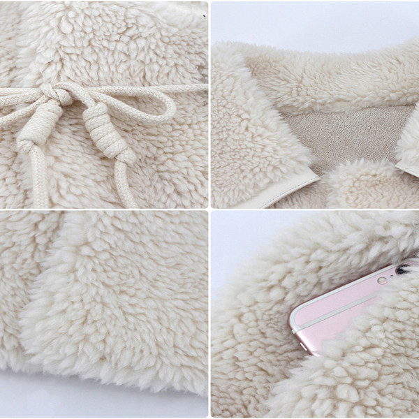 Vestă de puf de damă cu buzunare în alb și roz