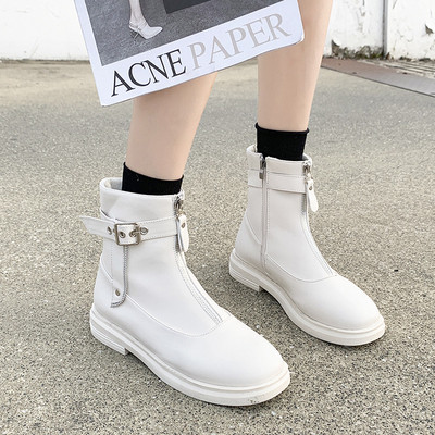 Cizme moderne de damă cu căptușeală moale în alb și negru