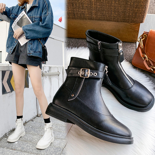 Cizme moderne de damă cu căptușeală moale în alb și negru