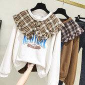 Bluza de dama actuala cu decolteu rotund si aplicatie in maro si bej