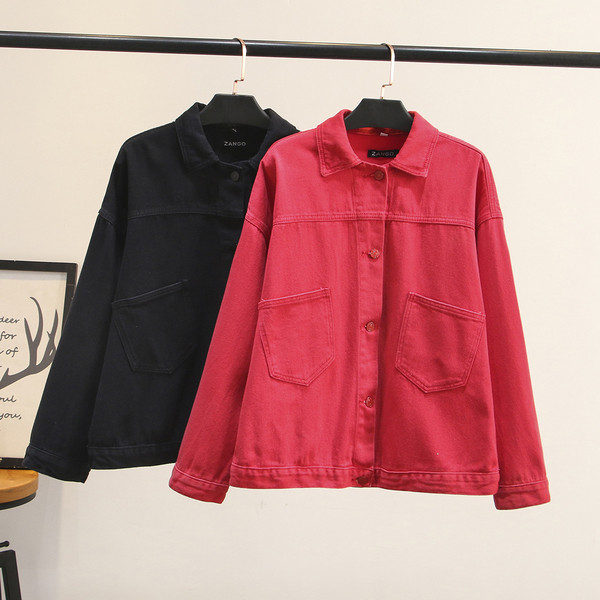 Modern női farmerdzseki zsebekkel és gombokkal, rózsaszín és fekete színben