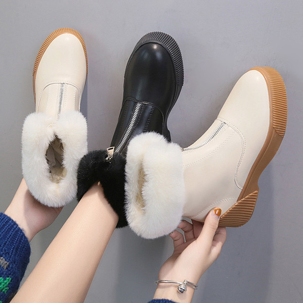 Cizme de dama cu puf si fermoar in alb si negru