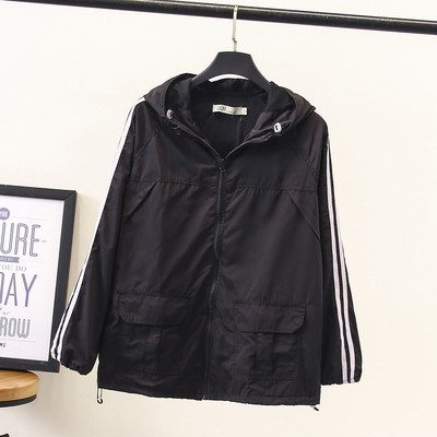 Γυναικείο φθινοπωρινό μπουφάν με κουκούλα και μακρύ μανίκι σε κόκκινο και μαύρο χρώμα