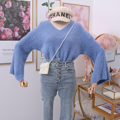 Νέο μοντέλο γυναικείο πουλόβερ με λαιμόκοψη και φαρδιά μανίκια