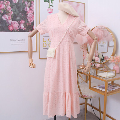 Νέο μοντέλο γυναικείο φόρεμα με λαιμόκοψη και κοντό μανίκι