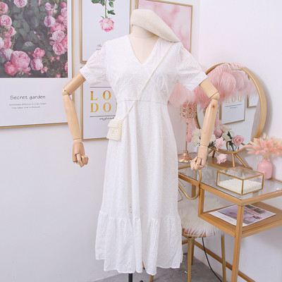 Νέο μοντέλο γυναικείο φόρεμα με λαιμόκοψη και κοντό μανίκι