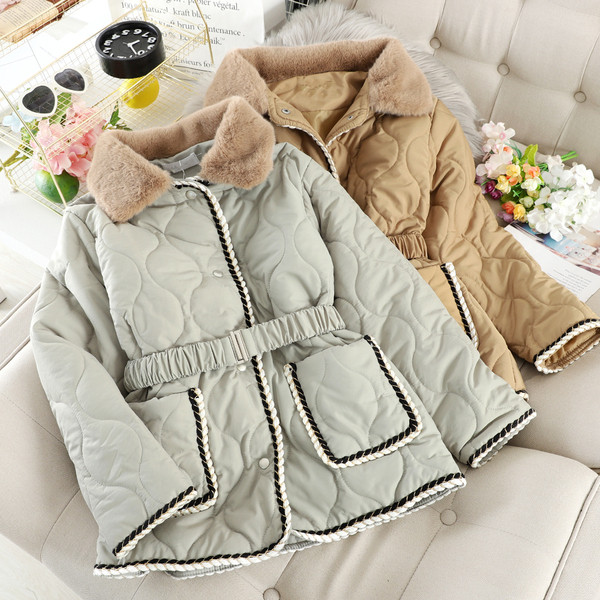 Дамско зимно яке с колан и пух на яката в няколко цвята