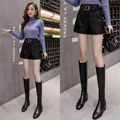 Нов модел дамски къси панталони от еко кожа с колан в черен цвят