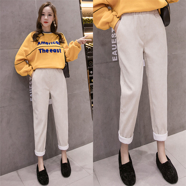 Нов модел ежедневни дамски панталони с джобове в бежов,кафяв,розов и черен цвят