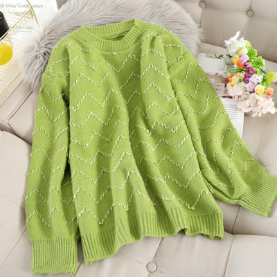 Дамски пуловер с  обло  деколте в  няколко  цвята