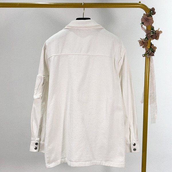 Дълго пролетно-есенно ежедневно яке с ципове в бял и черен цвят