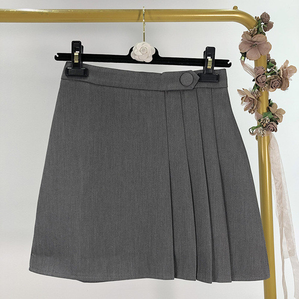 Къса плисирана пола с висока талия в сив и черен цвят