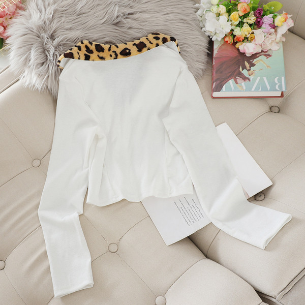 Дамска модерна жилетка с леопардова яка в бял и черен цвят