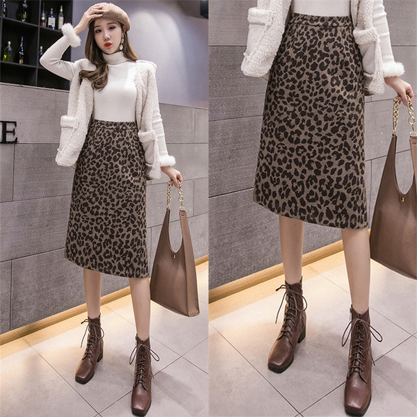 Модерна дамска пола с животински десен - висока талия