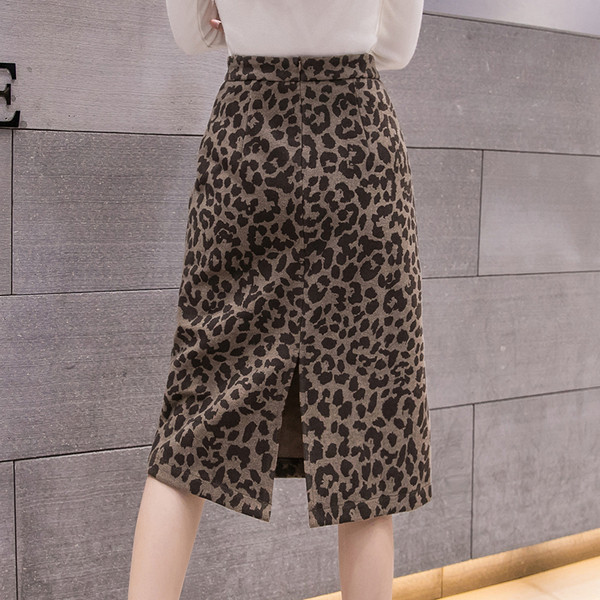 Модерна дамска пола с животински десен - висока талия