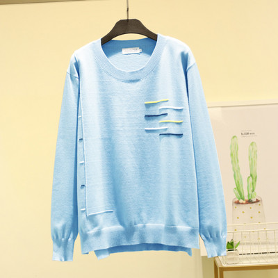 Модерен дамски пуловер с О-образно деколте в син и черен цвят