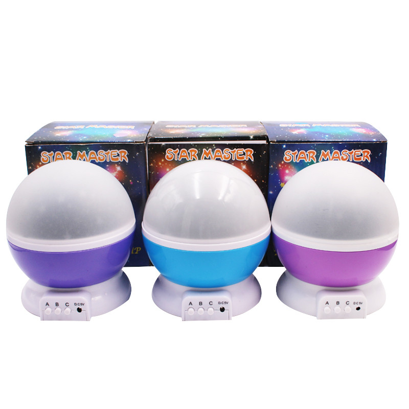 Proiector LED „Stele” în albastru, roz și violet