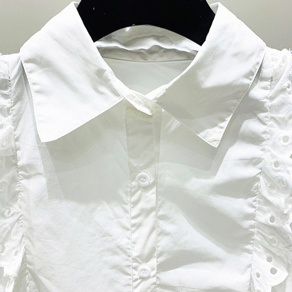 Нов модел дамска риза с класическа яка и копчета в бял и черен цвят