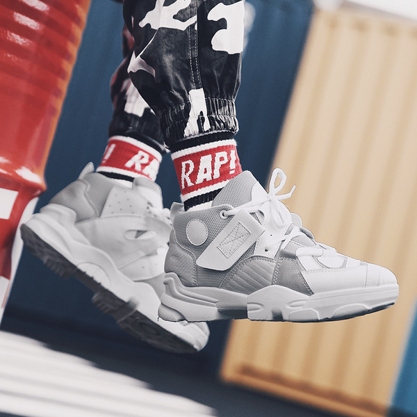 НОВО мъжки маратонки в бял,сив и черен цвят