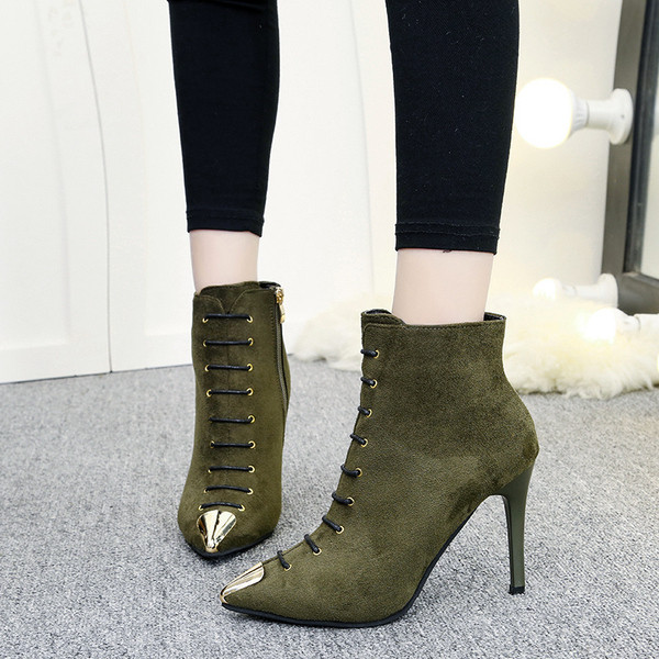 Стилни дамски боти от еко велур с тънък ток в три цвята