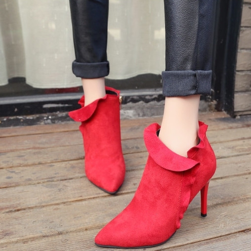 Модерни дамски боти с ток в зелен,черен и червен цвят