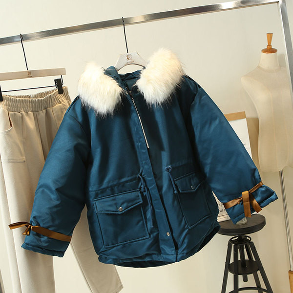 Модерно дамско зимно яке с качулка и пух в бежов,жълт и зелен цвят 