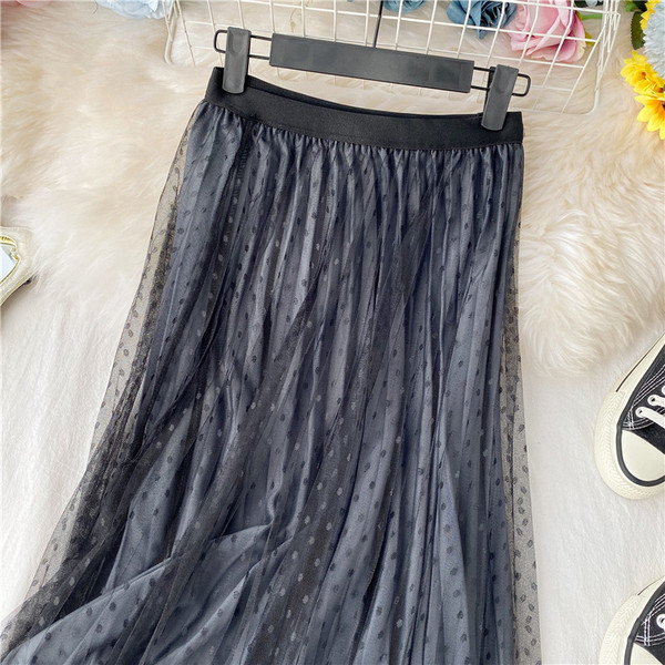 Модерна дамска пола с тюл и дантела в три цвята