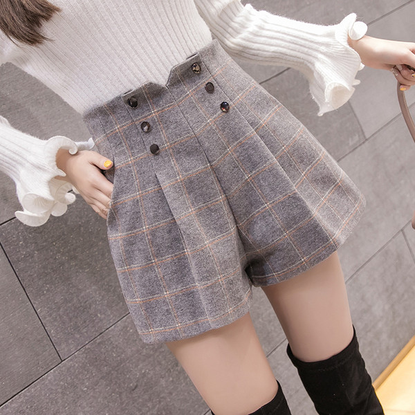 Нов модел дамски карирани къси панталони - висока талия в сив и черен цвят