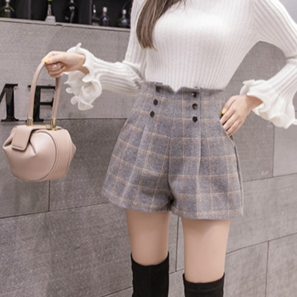 Нов модел дамски карирани къси панталони - висока талия в сив и черен цвят