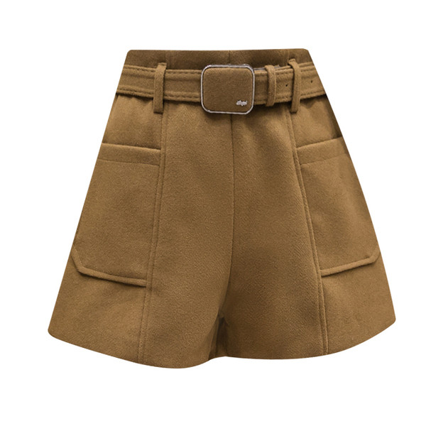 Нов модел къси дамски панталони с колан и джобове- в няколко цвята