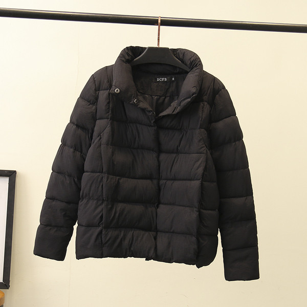 Ежедневно дамско зимно яке с висока яка и джобове в три цвята 