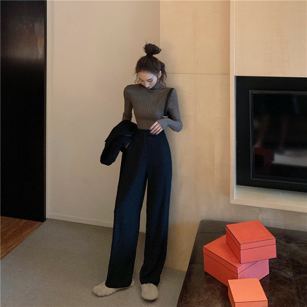 Дамски модерен широк панталон с висока талия в сив и черен цвят