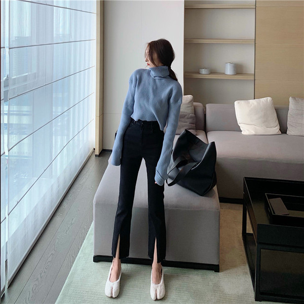 Дамски  панталон тип чарлстон в черен цвят - два модела