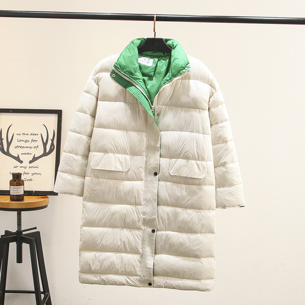 Ежедневно дамско зимно дълго яке с джобове и висока яка е бежов и черен цвят 