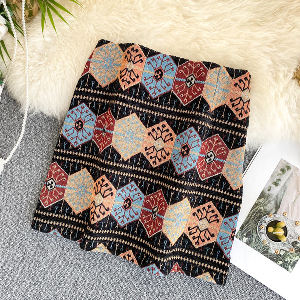 Модерна дамска пола  с висока талия в три цвята