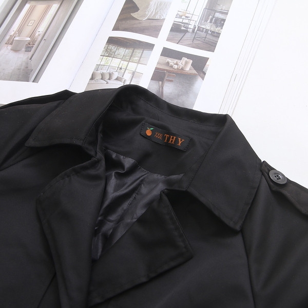 Ежедневно дамско дълго зимно яке с дълъг ръкав и връзки в черен цвят 